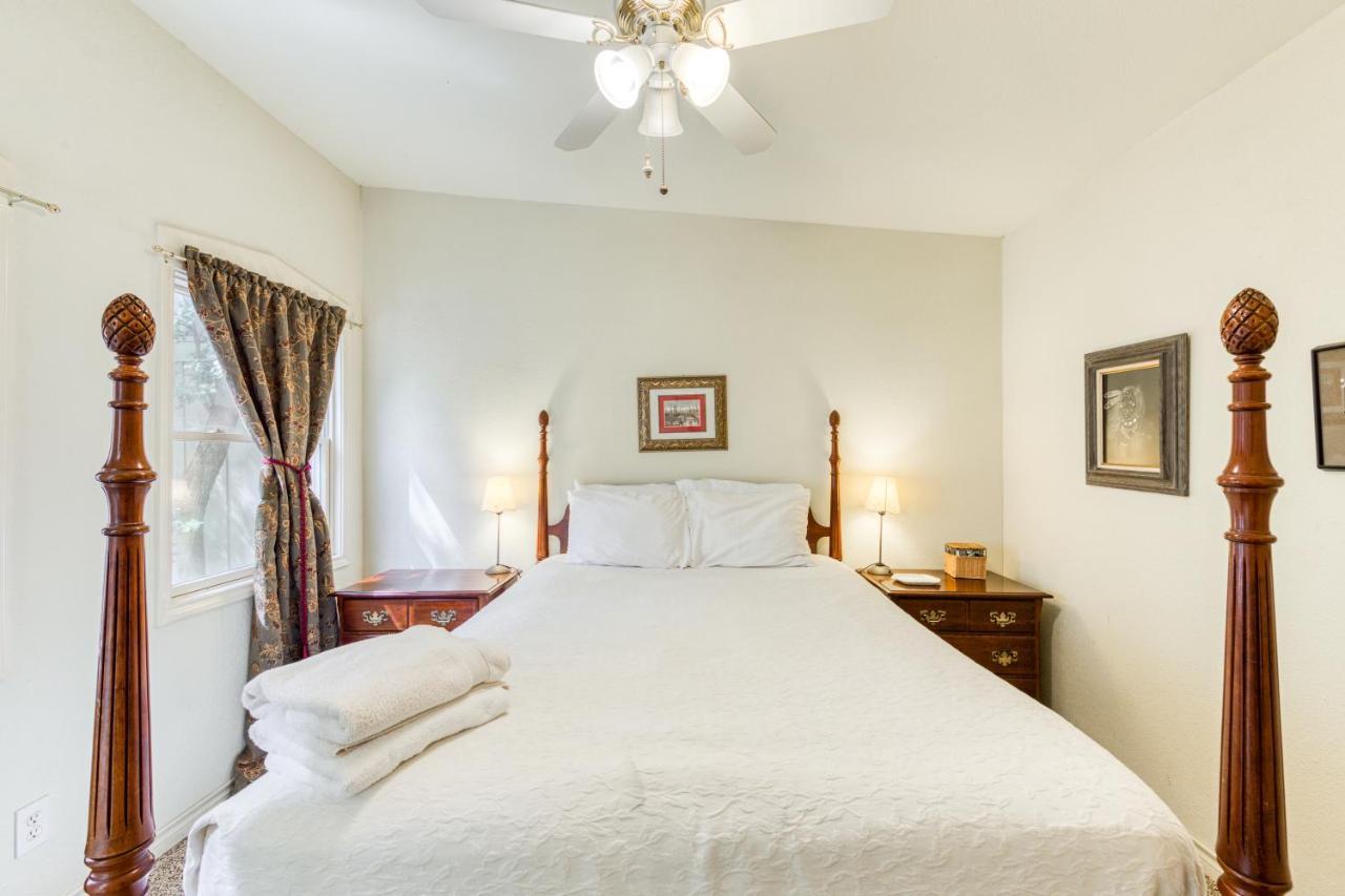 Yellow Rose Bed & Breakfast ซานอันโตนิโอ ภายนอก รูปภาพ