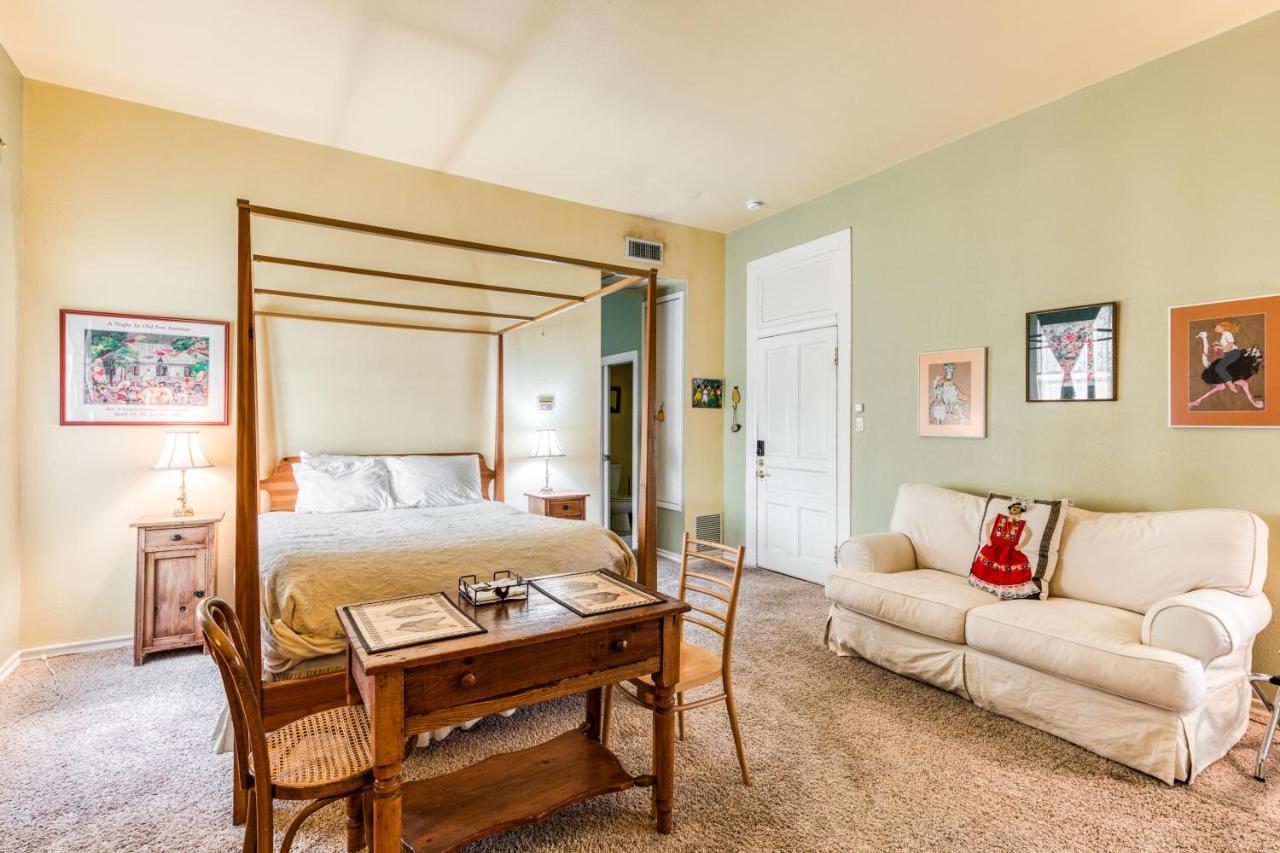 Yellow Rose Bed & Breakfast ซานอันโตนิโอ ภายนอก รูปภาพ